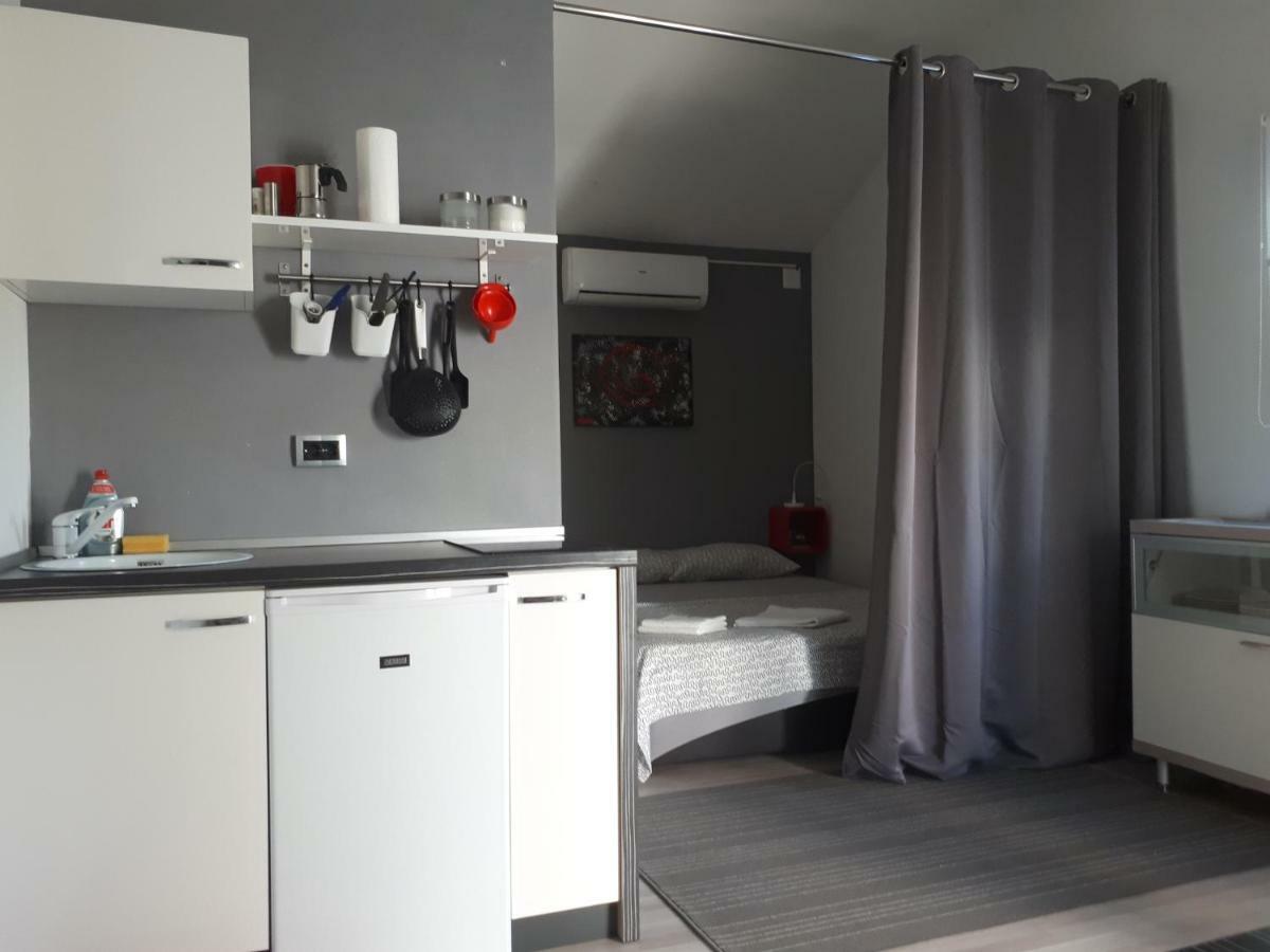Studio Apartman Splash Pjescana Uvala Exterior foto